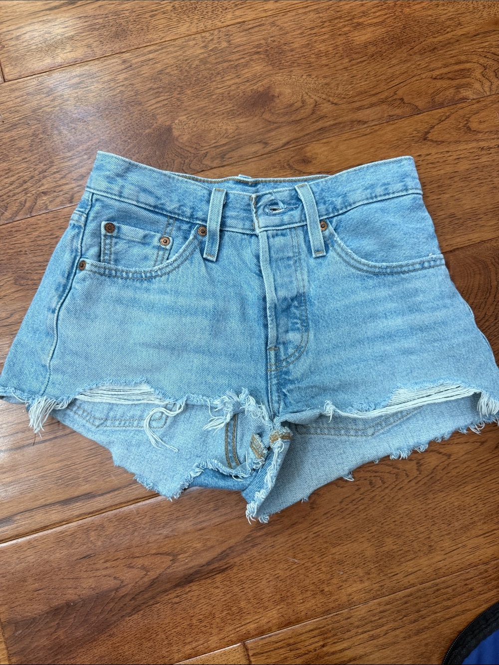 Levi’s Brand new Light Blue Distressed Denim Shorts